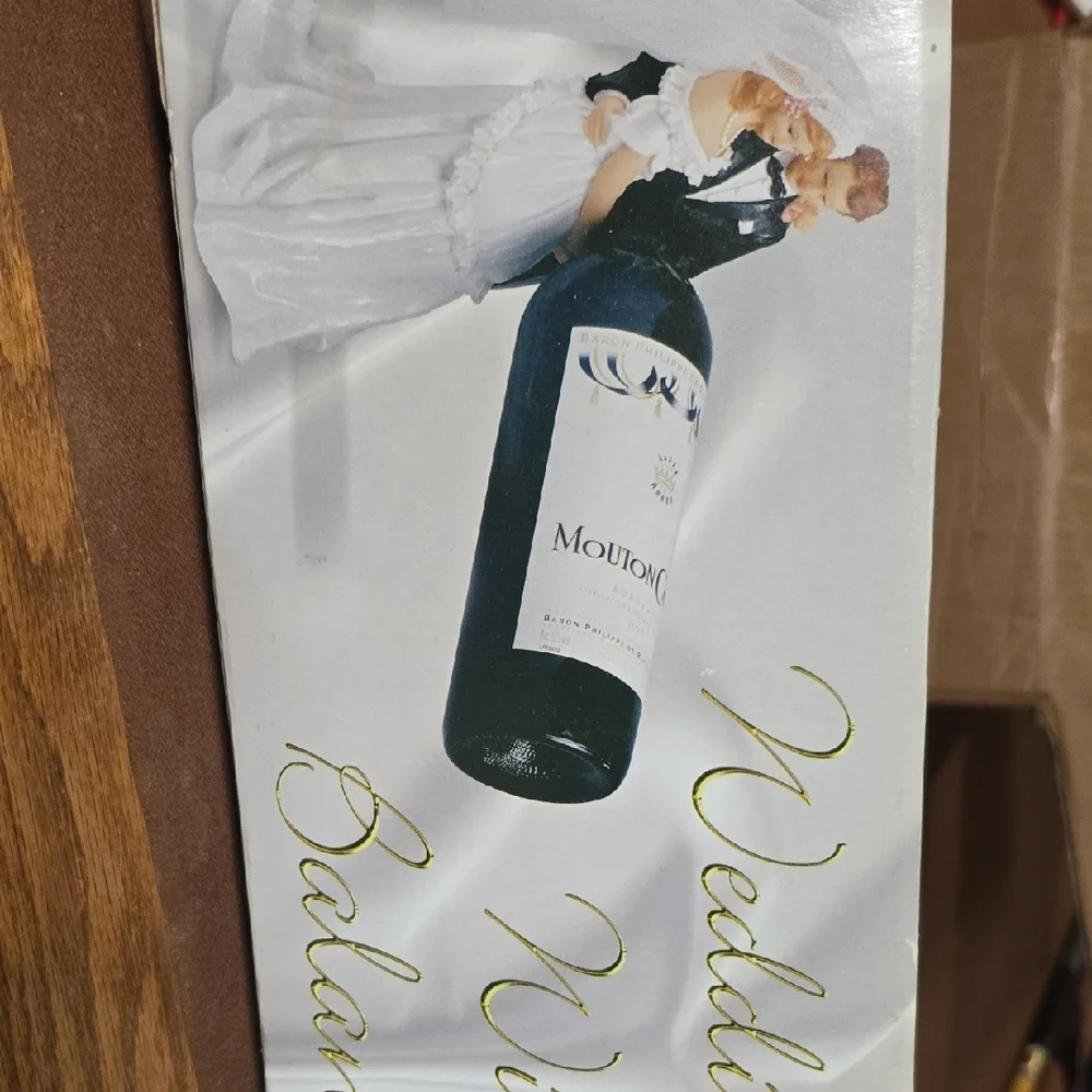 Elegant Wedding Cake Topper with Bride and Groom